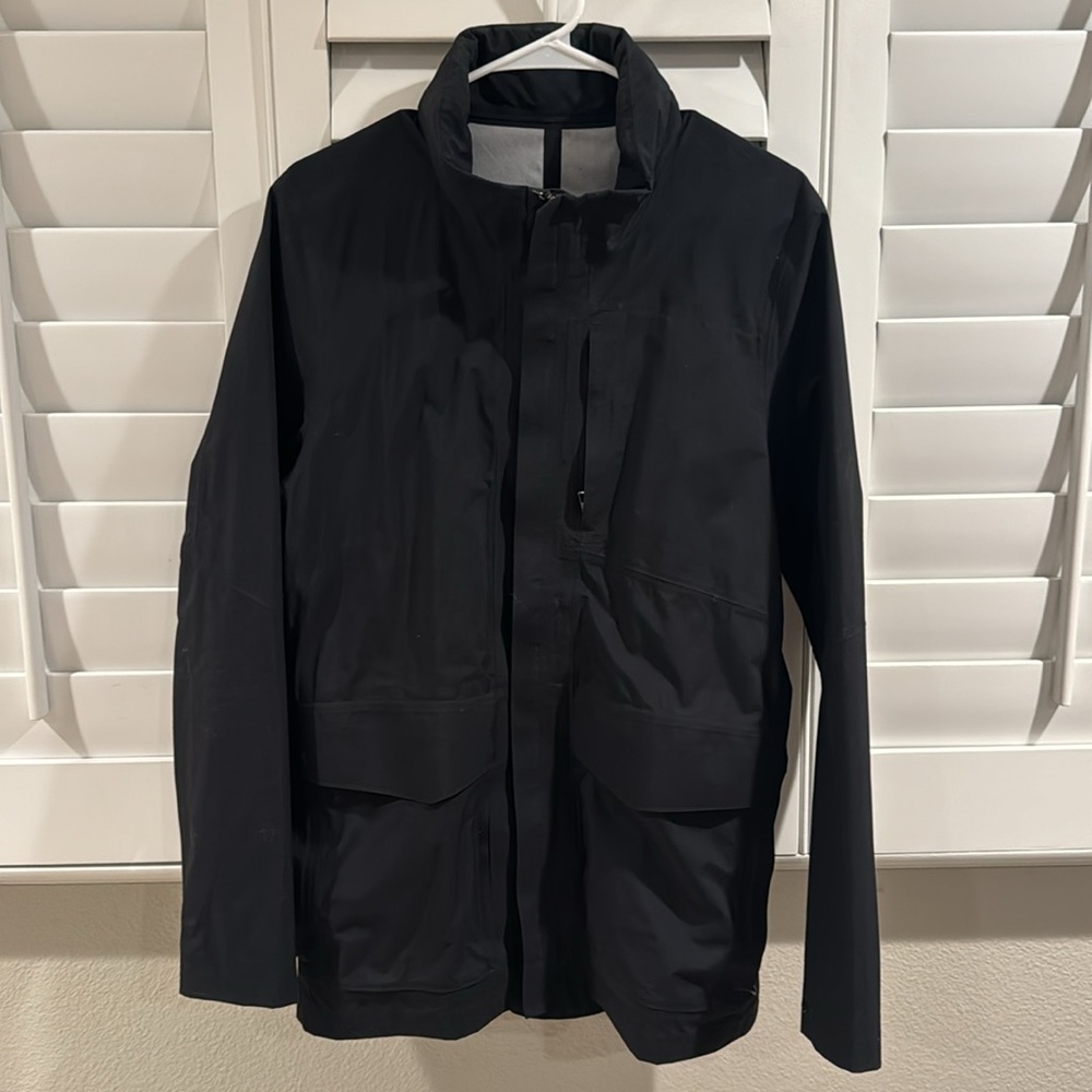 Lululemon storm field jacket